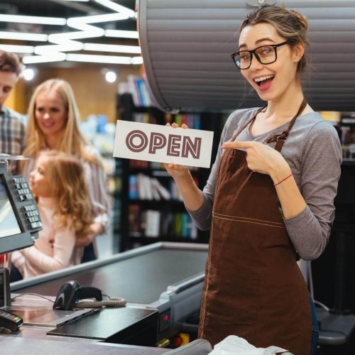 portrait-smiling-woman-cashier (Copy) (1) (1)